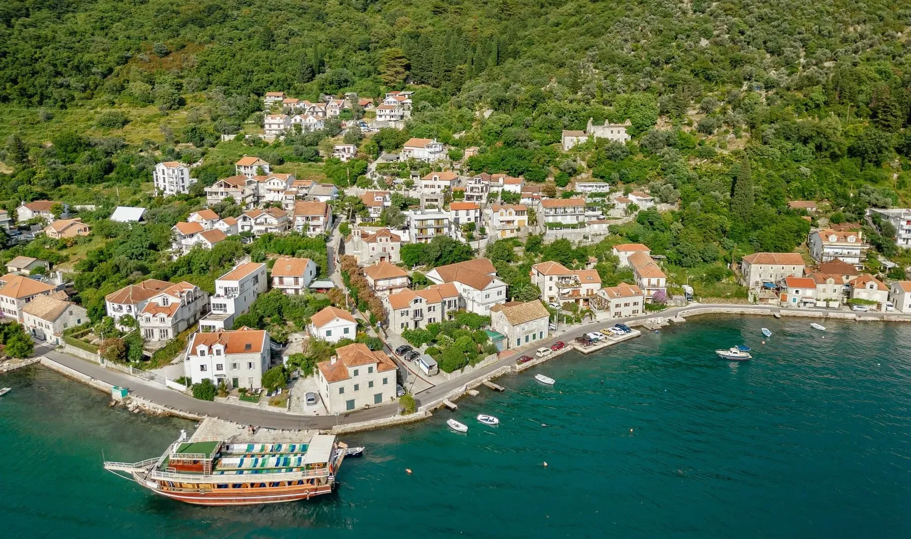 Prodaja, kuća, 291m², Lepetani, Tivat
