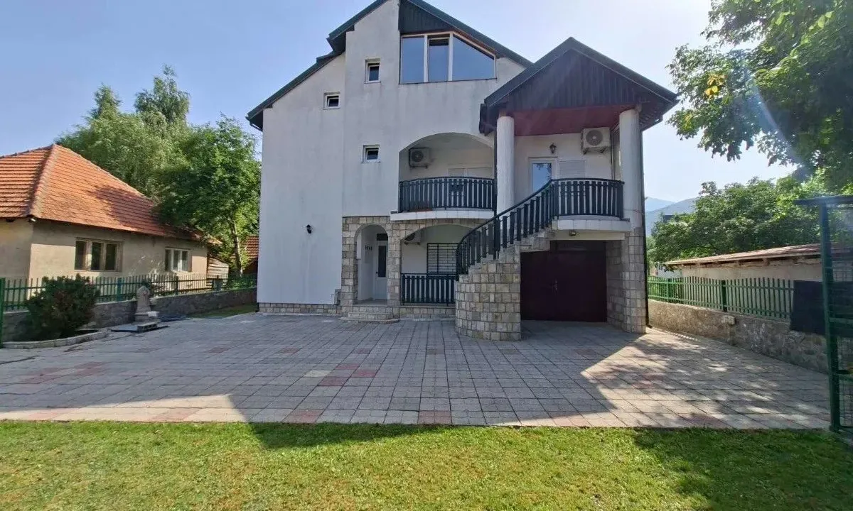 Sale, house, 236m², Smailagića Polje, Kolašin
