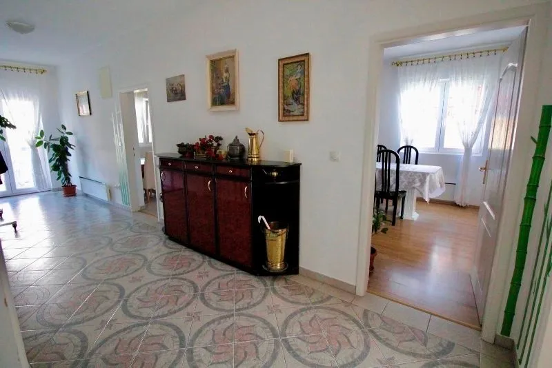 Sale, three bedroom apartment, 121m², Jajinci, Voždovac Sve Podlokacije