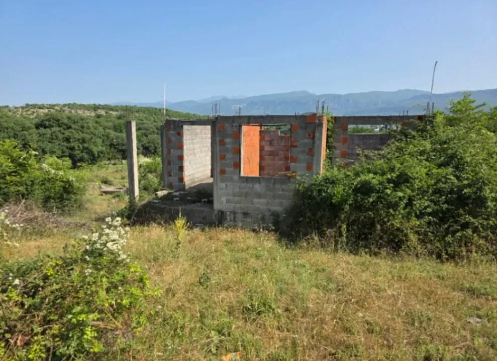 Prodaja, kuća, 240m², Spuž, Danilovgrad