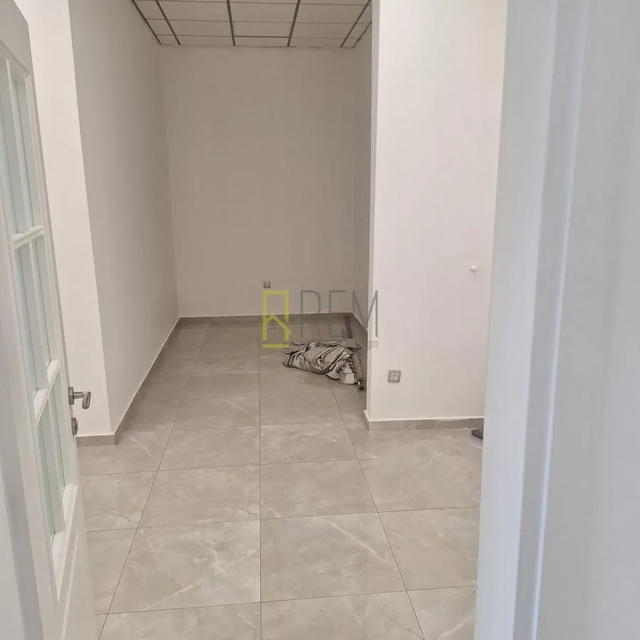 Rent, office space, 220m², Drpe Mandića, Podgorica