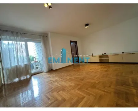 Izdavanje, trosoban stan, 80m², Autokomanda, Voždovac Sve Podlokacije - image 5