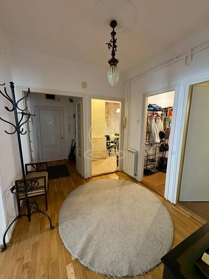 Rent, three bedroom apartment, 102m², Stari Grad, Beograd