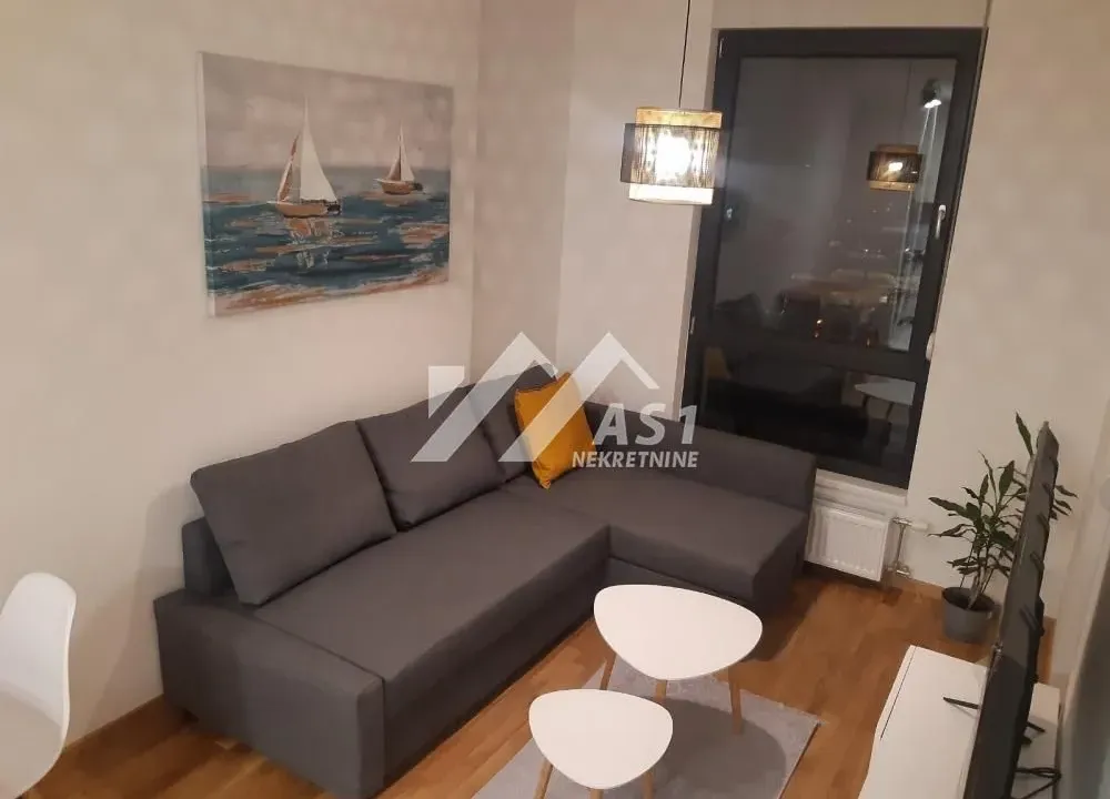 Izdavanje, jednosoban stan, 36m², Rotkvarija, Novi Sad Sve Podlokacije