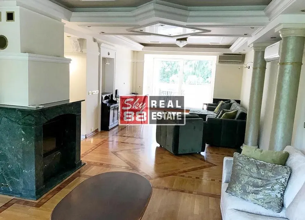 Izdavanje, stan, 260m², Savski Venac, Beograd