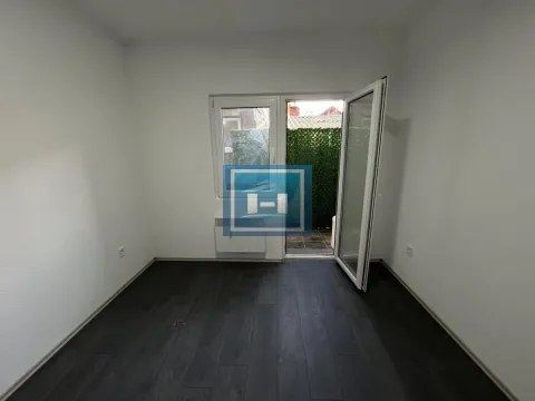 Prodaja, dvosoban stan, 39m², Centar, Jagodina - image 5