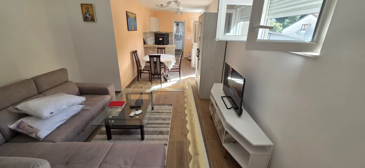 Rent, studio apartment, 33m², Topla, Herceg Novi