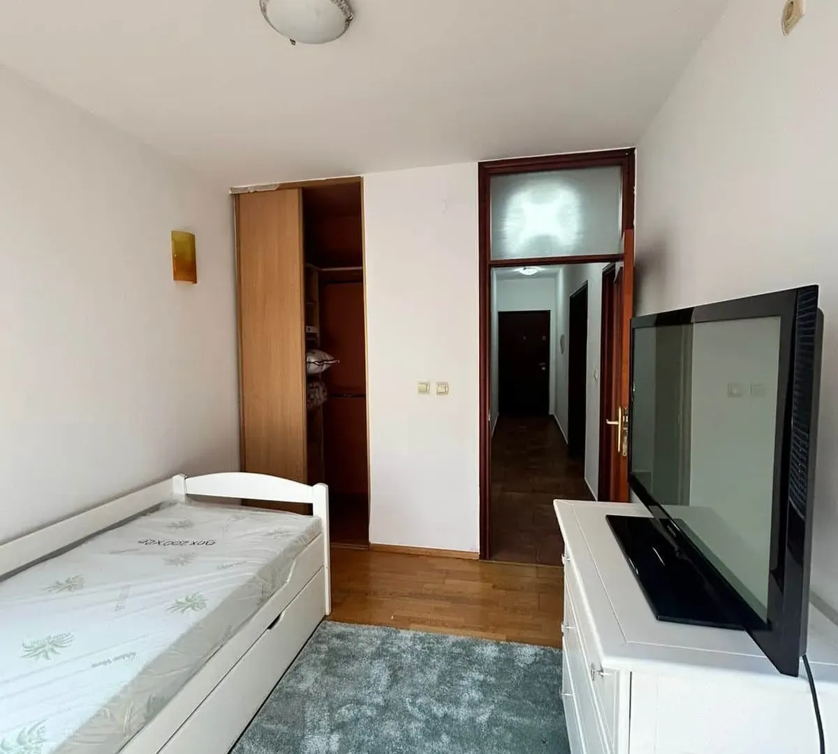 Izdavanje, trosoban stan, 120m², Ljubović, Podgorica