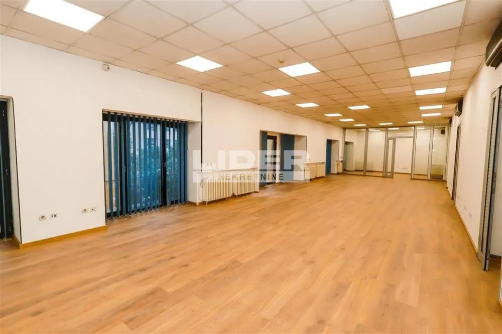 Rent, office space, 251m², Stari Grad, Beograd