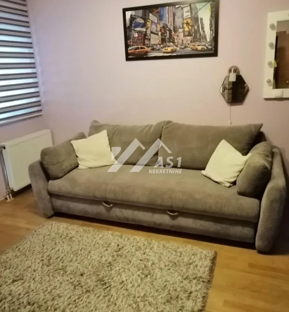 Izdavanje, četvorosoban stan, 95m², Novo naselje, Novi Sad