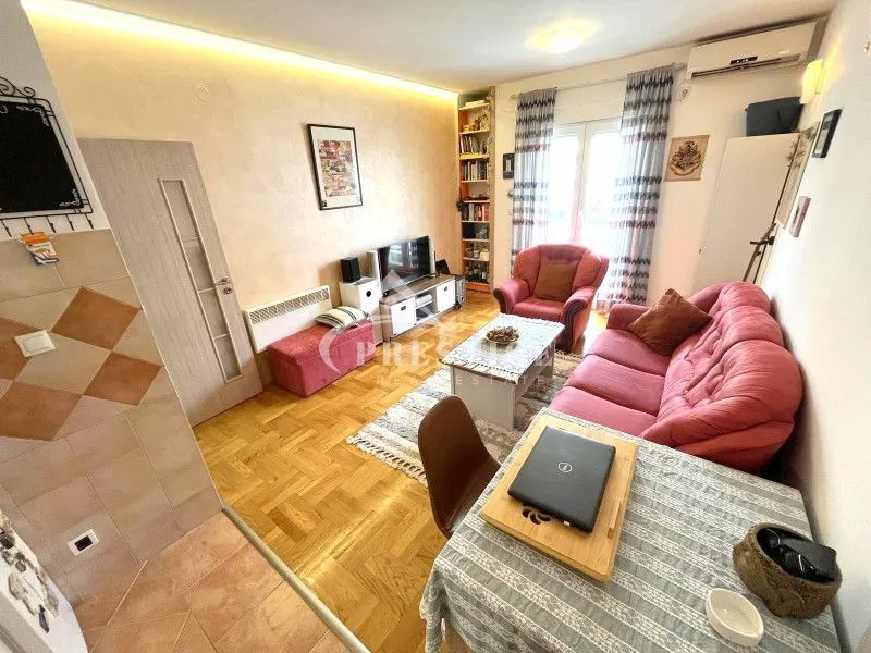 Prodaja, jednosoban stan, 40m², Stari Aerodrom, Podgorica