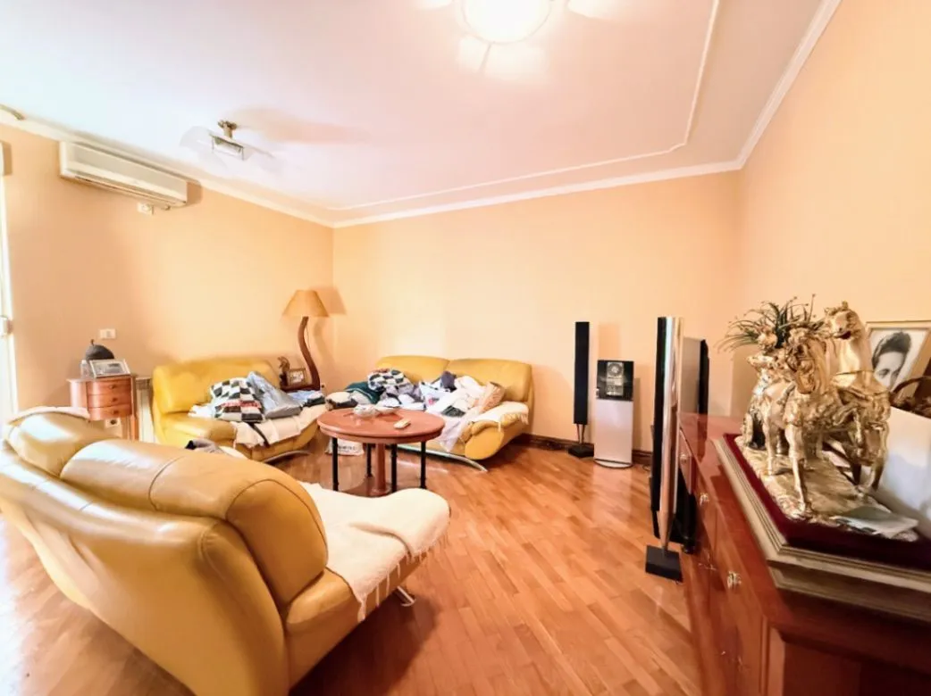 Prodaja, dvosoban stan, 96m², Stari Aerodrom, Podgorica