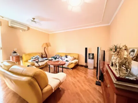 Prodaja, dvosoban stan, 96m², Stari Aerodrom, Podgorica - image 3