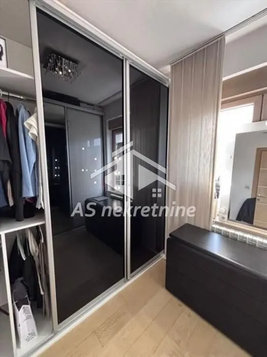 Rent, four bedroom apartment, 105m², Savski Venac, Beograd