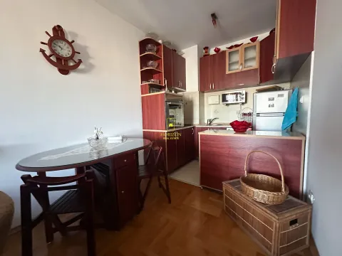 Rent, two bedroom apartment, 56m², Stari Aerodrom, Podgorica - image 2
