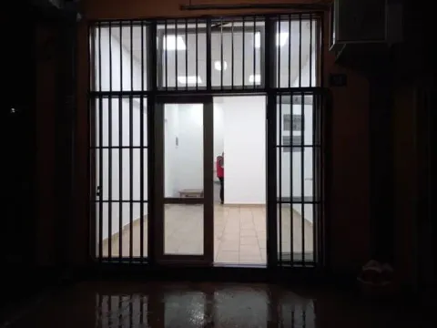 Izdavanje, poslovni prostor, 25m², Stari Aerodrom, Podgorica - image 5