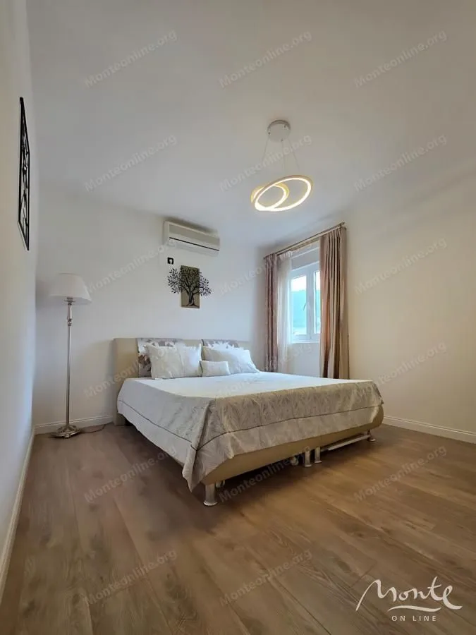 Sale, three bedroom apartment, 106m², Bečići, Budva
