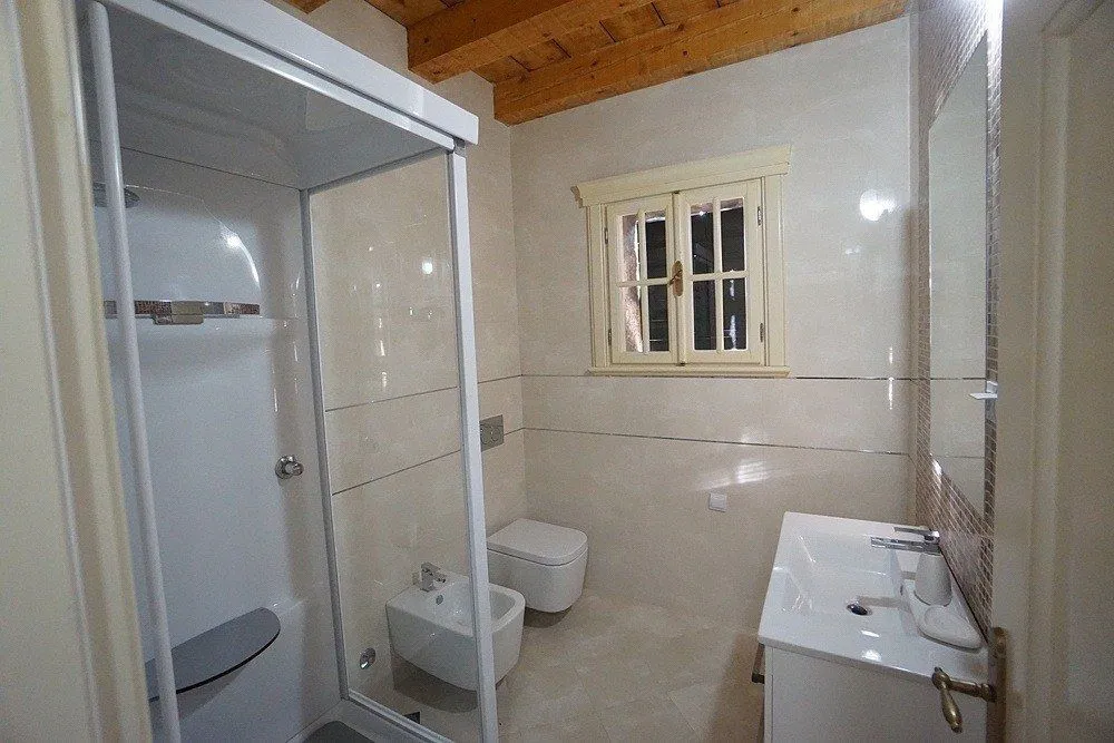 Prodaja, kuća, 400m², Šušanj, Bar