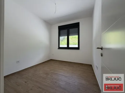 Prodaja, četvorosoban stan, 90m², Petrovaradin, Novi Sad - image 5