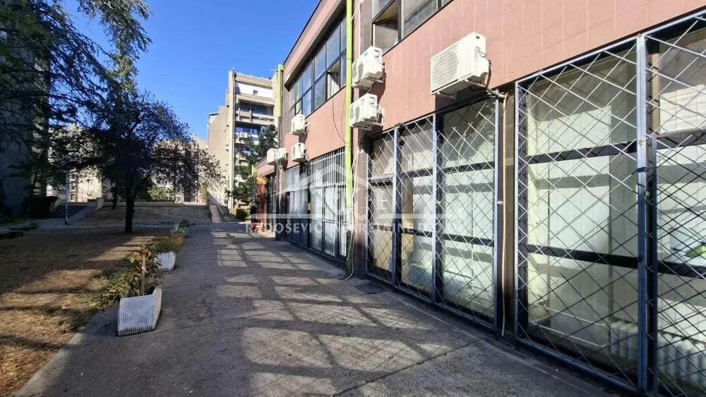 Rent, office space, 30m², Novi Beograd Blok 22, Novi Beograd Sve Podlokacije
