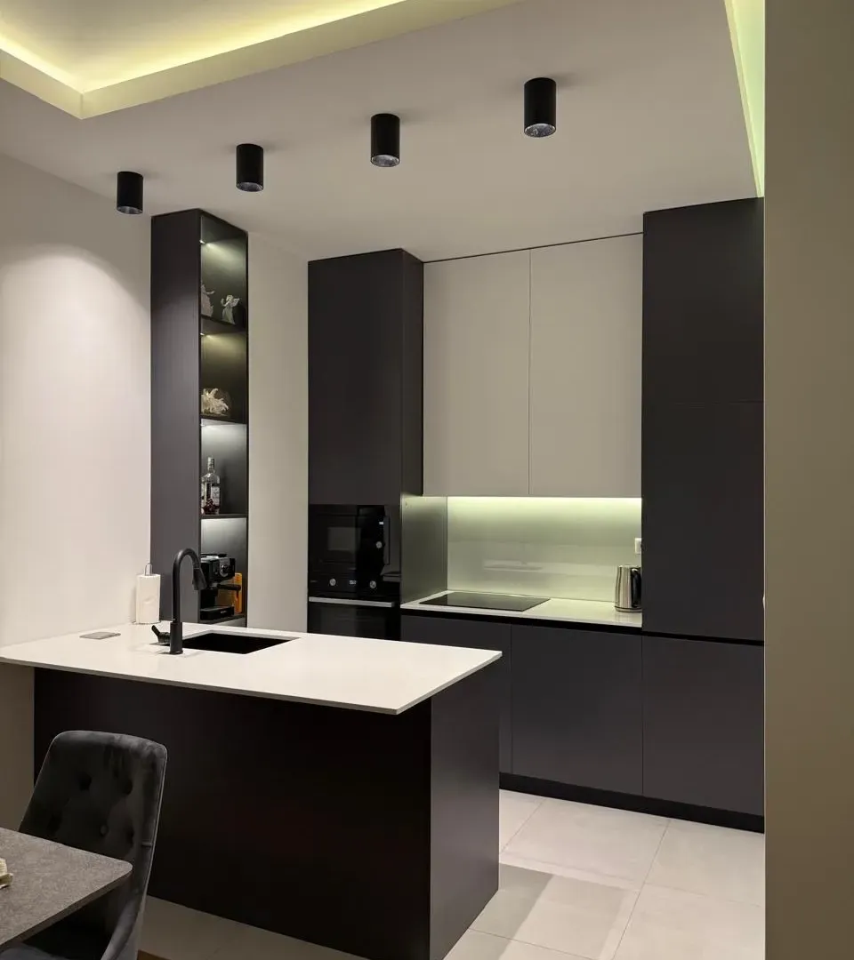 Prodaja, dvosoban stan, 78m², Centar, Bar