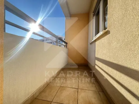 Izdavanje, jednosoban stan, 48m², Stari Aerodrom, Podgorica - image 10