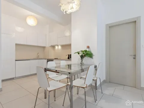 Prodaja, trosoban stan, 97m², Morinj, Kotor - image 7