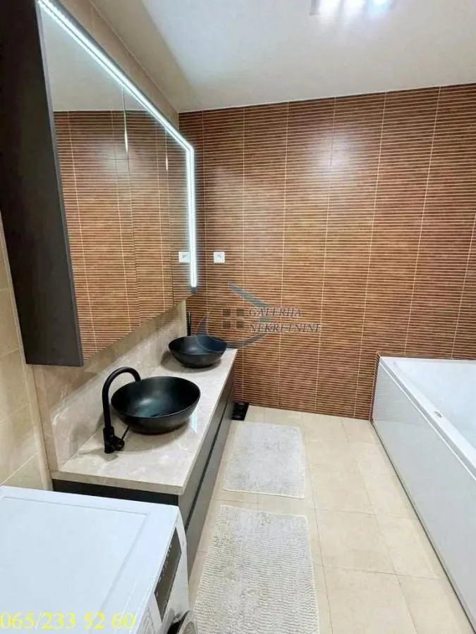 Sale, four bedroom apartment, 270m², Skojevsko Naselje, Beograd