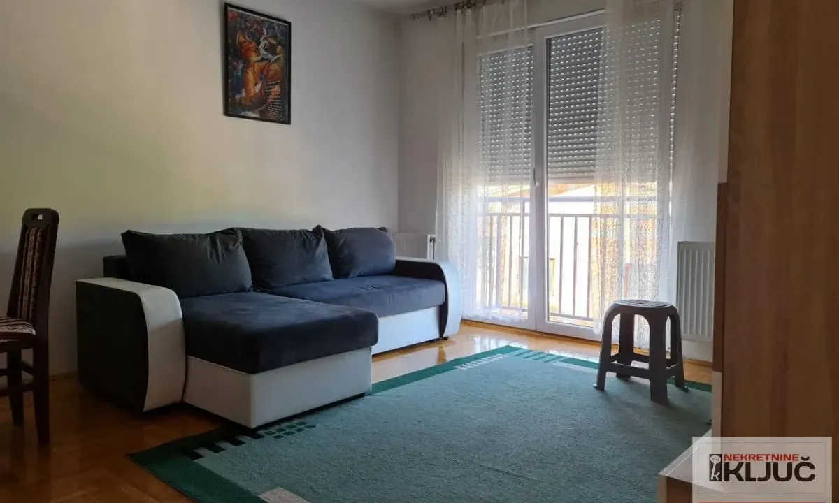 Izdavanje, jednosoban stan, 45m², Grbavica, Novi Sad Sve Podlokacije