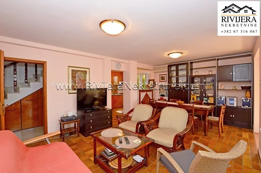 Prodaja, kuća, 184m², Savina, Herceg Novi