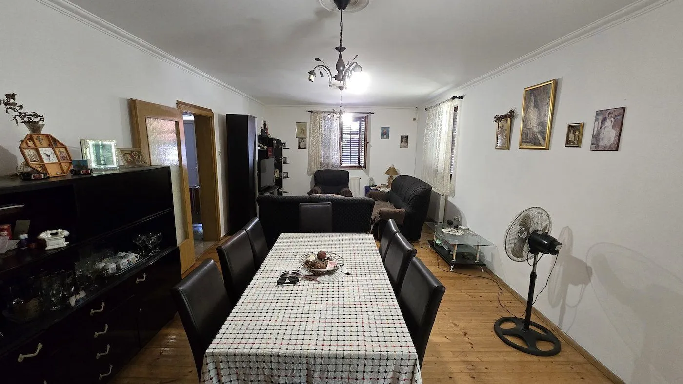 Prodaja, kuća, 236m², Velje Brdo, Podgorica