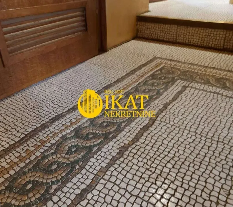 Prodaja, trosoban stan, 76m², Vračar Sve Podlokacije, Beograd