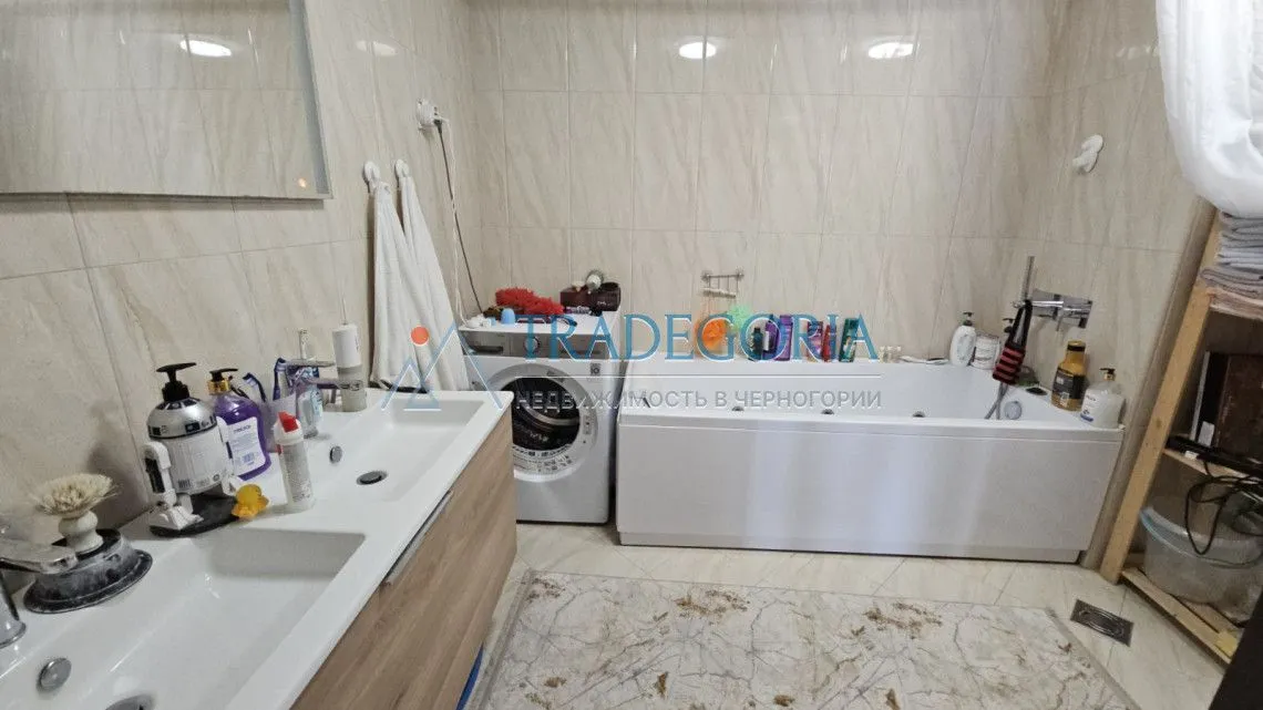 Prodaja, trosoban stan, 151m², Bar, Crna Gora