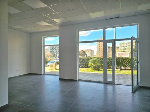 Rent, office space, 70m², Topolica, Bar - image 6