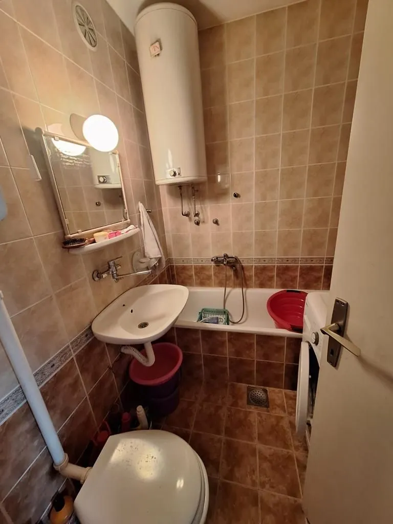 Prodaja, četvorosoban stan, 97m², Centar Sve Podlokacije, Beograd