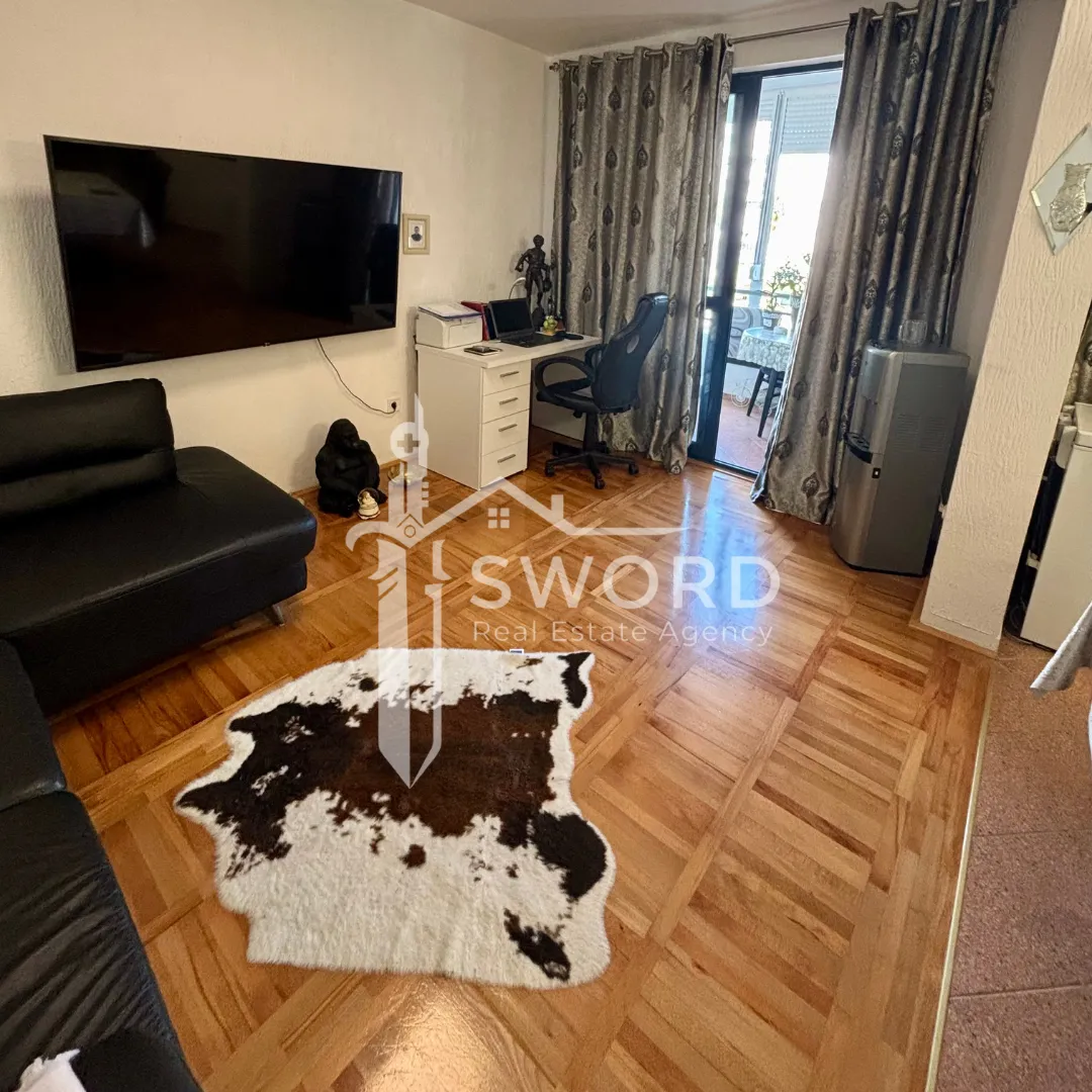 Prodaja, jednosoban stan, 58m², Centar, Bar