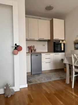 Prodaja, jednosoban stan, 39m², Stari Aerodrom, Podgorica - image 1