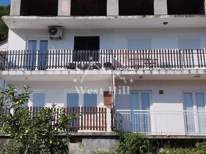 Prodaja, jednosoban stan, 54m², Baošići, Herceg Novi