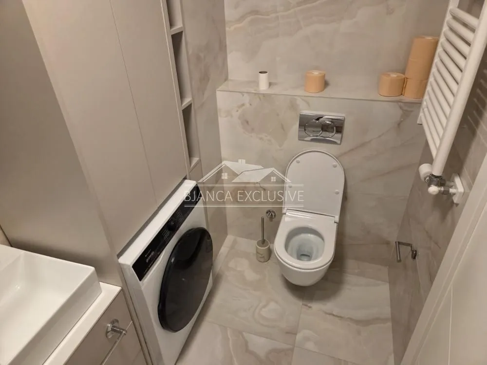 Sale, two bedroom apartment, 50m², Novi Beograd Blok 65, Novi Beograd Sve Podlokacije