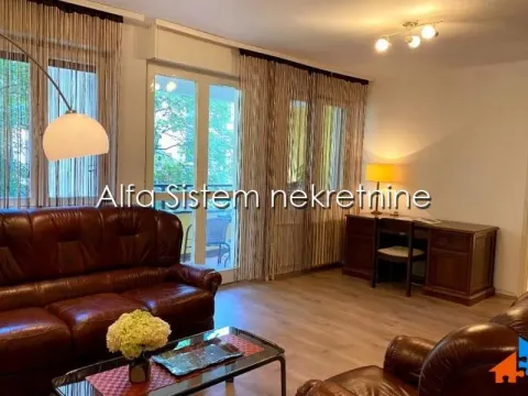 Izdavanje, četvorosoban stan, 80m², Stari Grad, Beograd - image 3