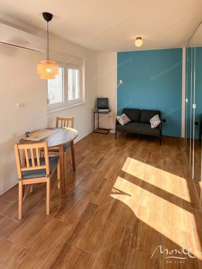 Sale, studio apartment, 27m², Tivat, Crna Gora