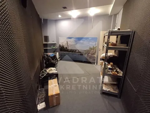 Rent, office space, 60m², Momišići, Podgorica - image 7