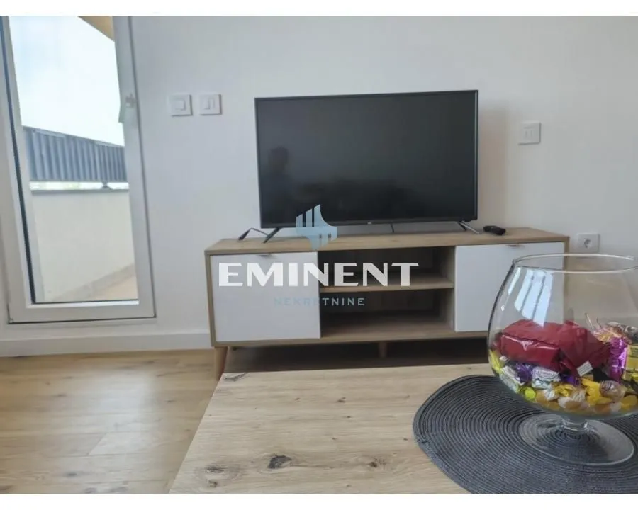 Rent, two bedroom apartment, 42m², Zemun Novi Grad, Zemun Sve Podlokacije