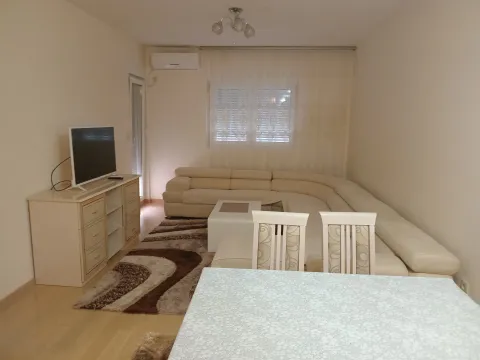 Rent, one bedroom apartment, 48m², City Kvart, Podgorica - image 3