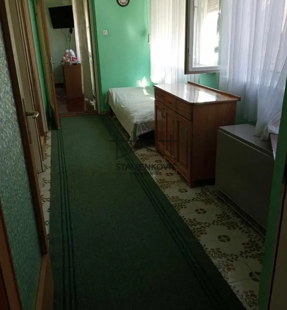 Prodaja, kuća, 187m², Sremska Mitrovica, Srbija