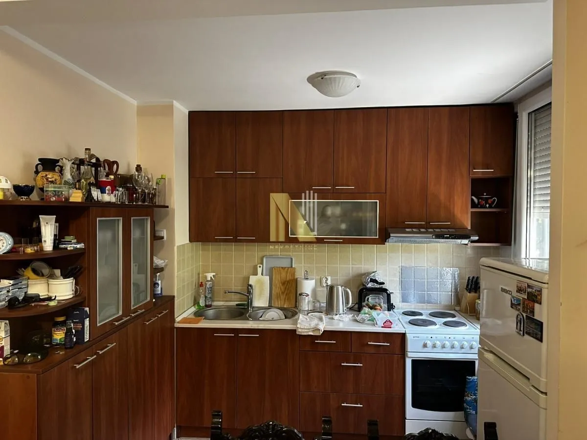 Prodaja, dvosoban stan, 52m², Novo naselje, Novi Sad