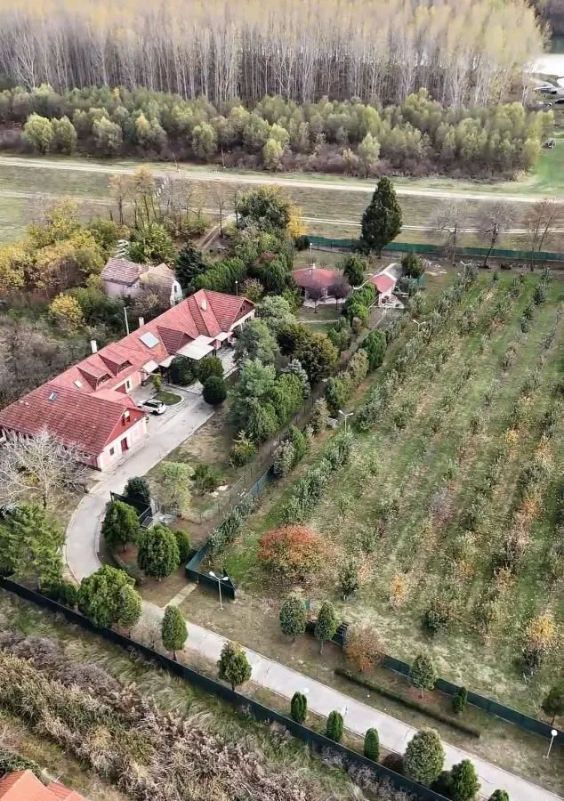 Prodaja, kuća, 481m², Bečej, Novi Sad