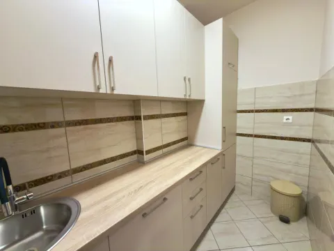 Prodaja, jednosoban stan, 50m², Centar, Podgorica - image 5