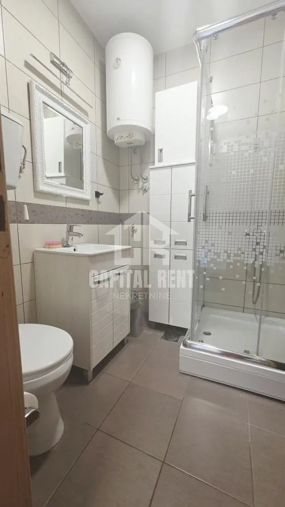 Rent, office space, 45m², Čukarica, Beograd