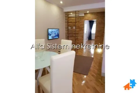Izdavanje, trosoban stan, 69m², Stari Grad, Beograd - image 10